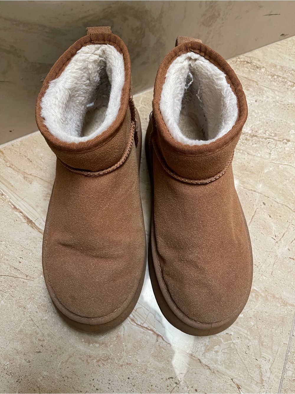 BEST FASHION Chestnut Cozy Shearling-Lined Short Boots